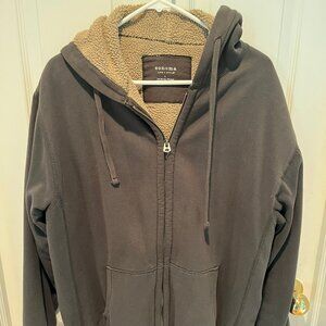 Insulated sweatshirt